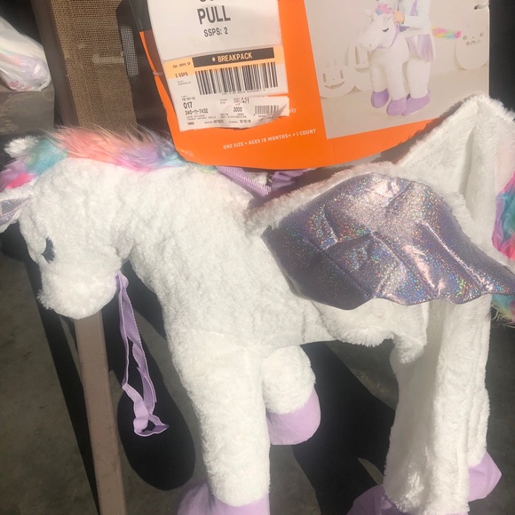 Beautiful Plush Unicorn. Brand New - Picture 2 of 3